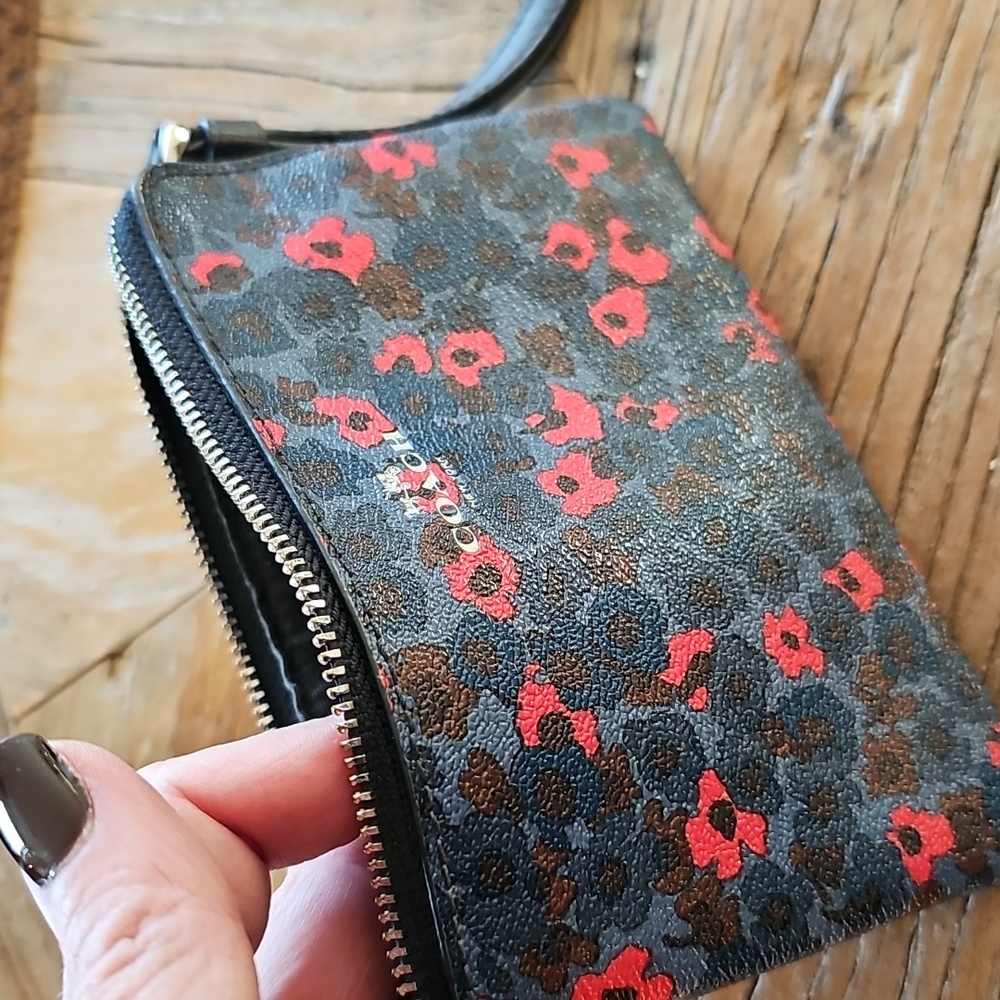 COACH wristlet cosmetic case or wallet, Nwot